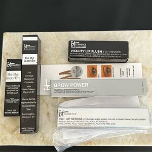IT Cosmetics 5 Piece Bundle NIB
